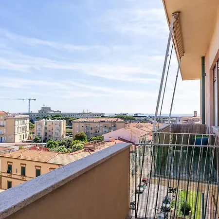 Livorno - Sea View Apartment! Exterior photo